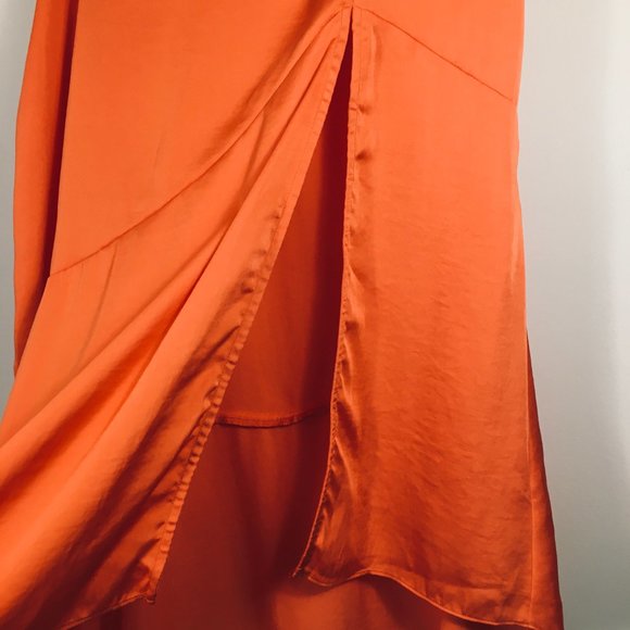 50% OFF 🎉 FLASH SALE ENTIRE CLOSET - Picture 5 of 6